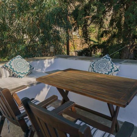 Nereids Guesthouse Hydra  Bagian luar foto