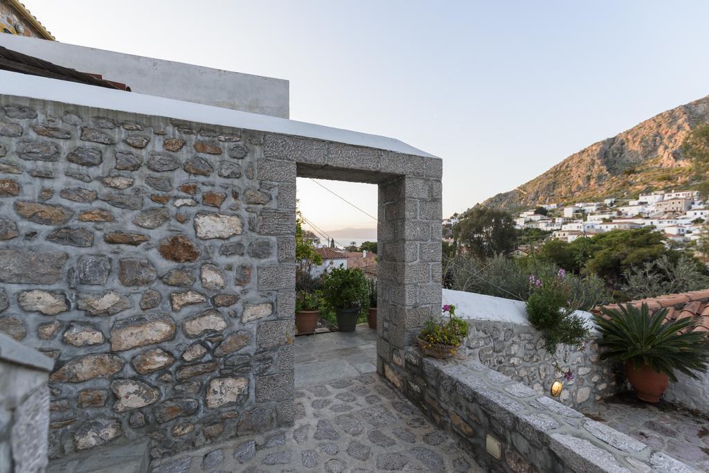 Nereids Guesthouse Hydra  Bagian luar foto